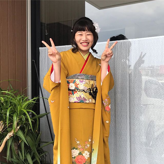 綺麗屋紫音成人式前撮り撮影♡笑顔が最高です！！ありがとうございます♡ (from Instagram)